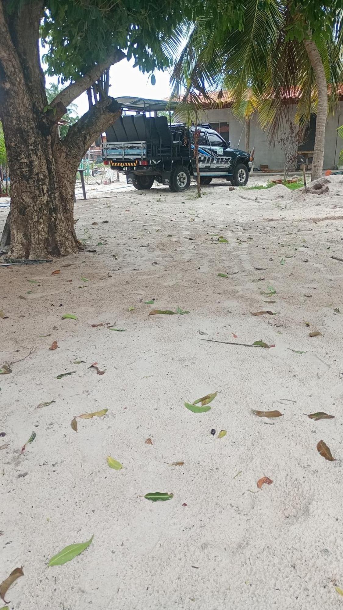 Hostel E Camping Na Rua Das Flores Santo Amaro do Maranhao エクステリア 写真