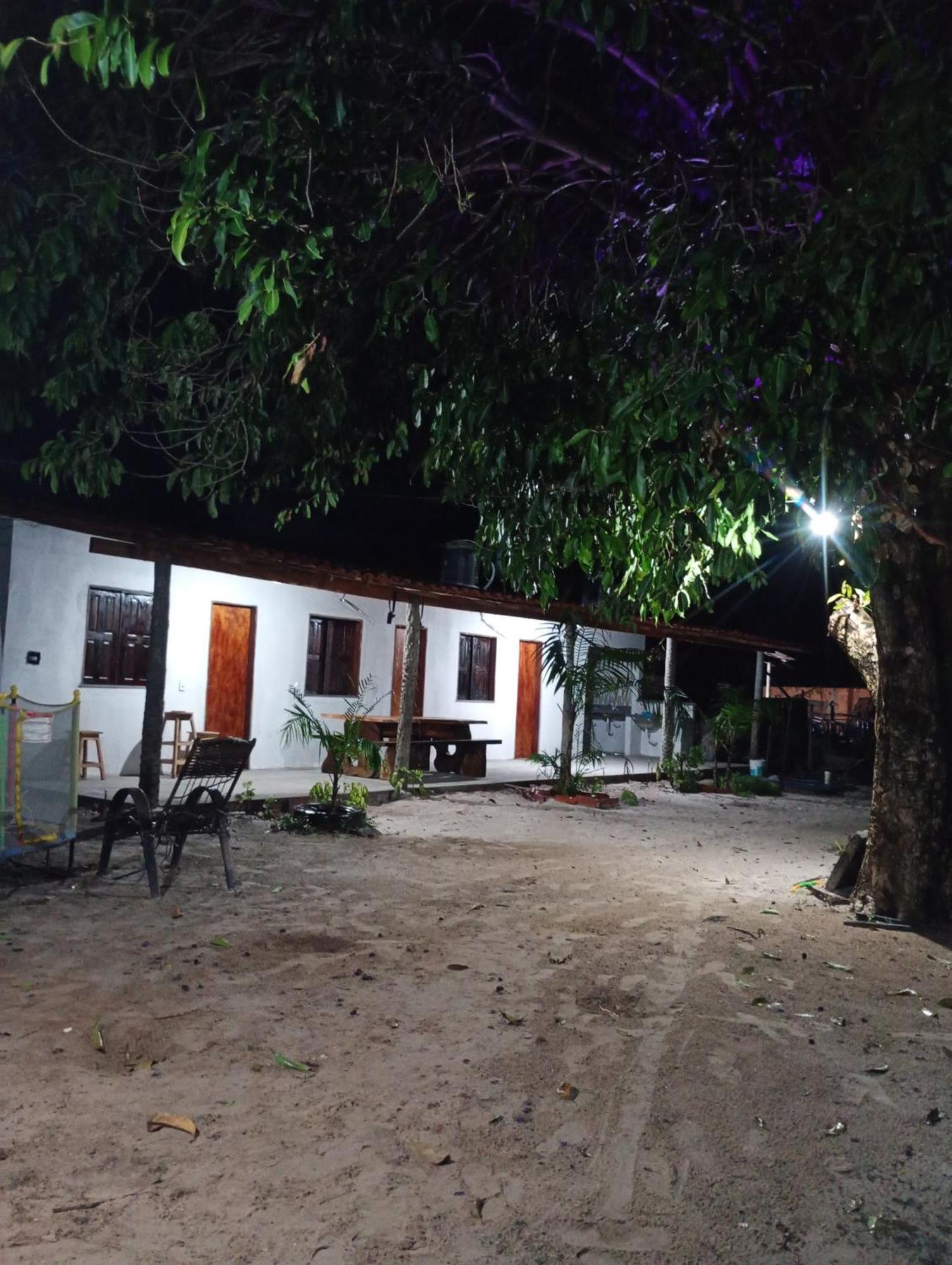 Hostel E Camping Na Rua Das Flores Santo Amaro do Maranhao エクステリア 写真