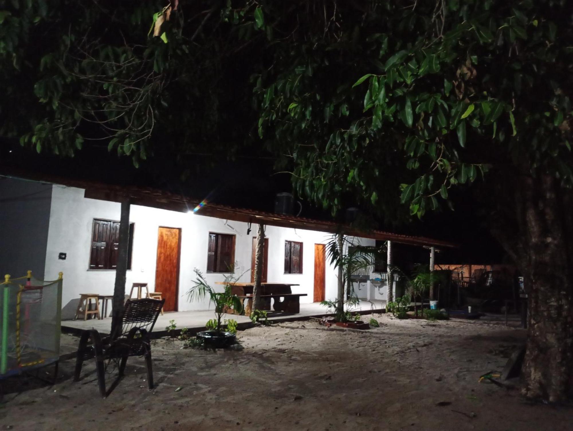 Hostel E Camping Na Rua Das Flores Santo Amaro do Maranhao エクステリア 写真