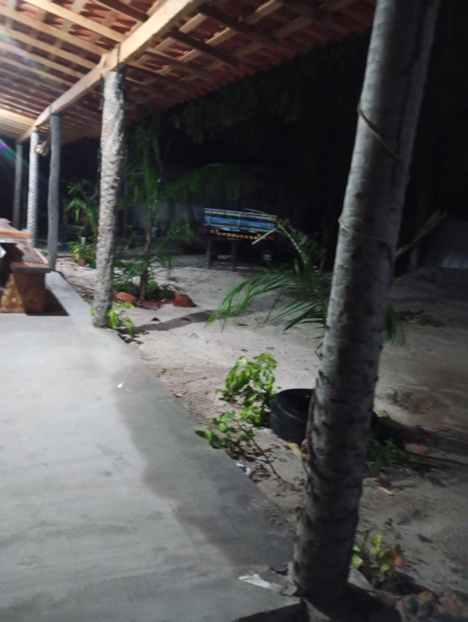 Hostel E Camping Na Rua Das Flores Santo Amaro do Maranhao エクステリア 写真