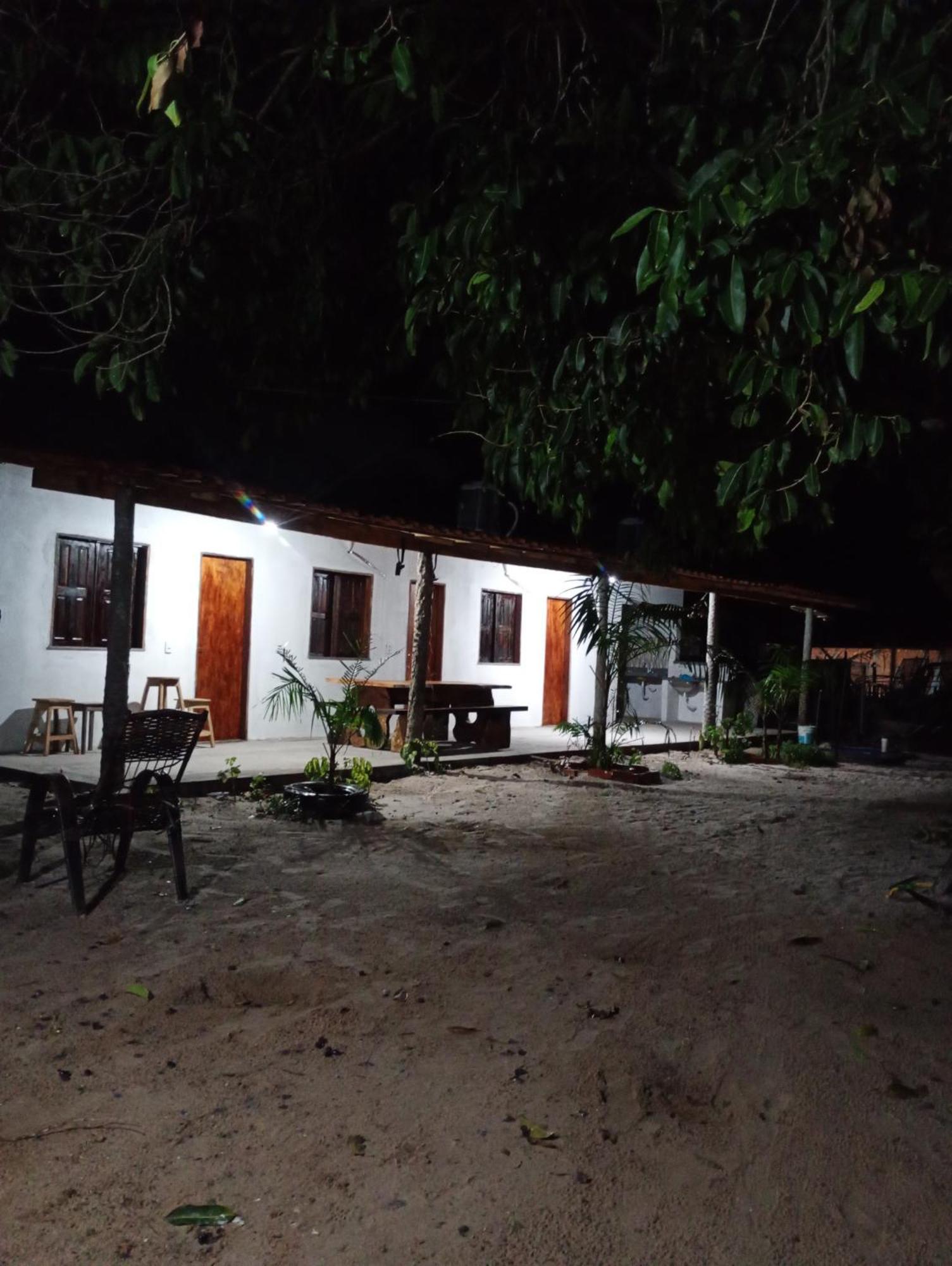 Hostel E Camping Na Rua Das Flores Santo Amaro do Maranhao エクステリア 写真